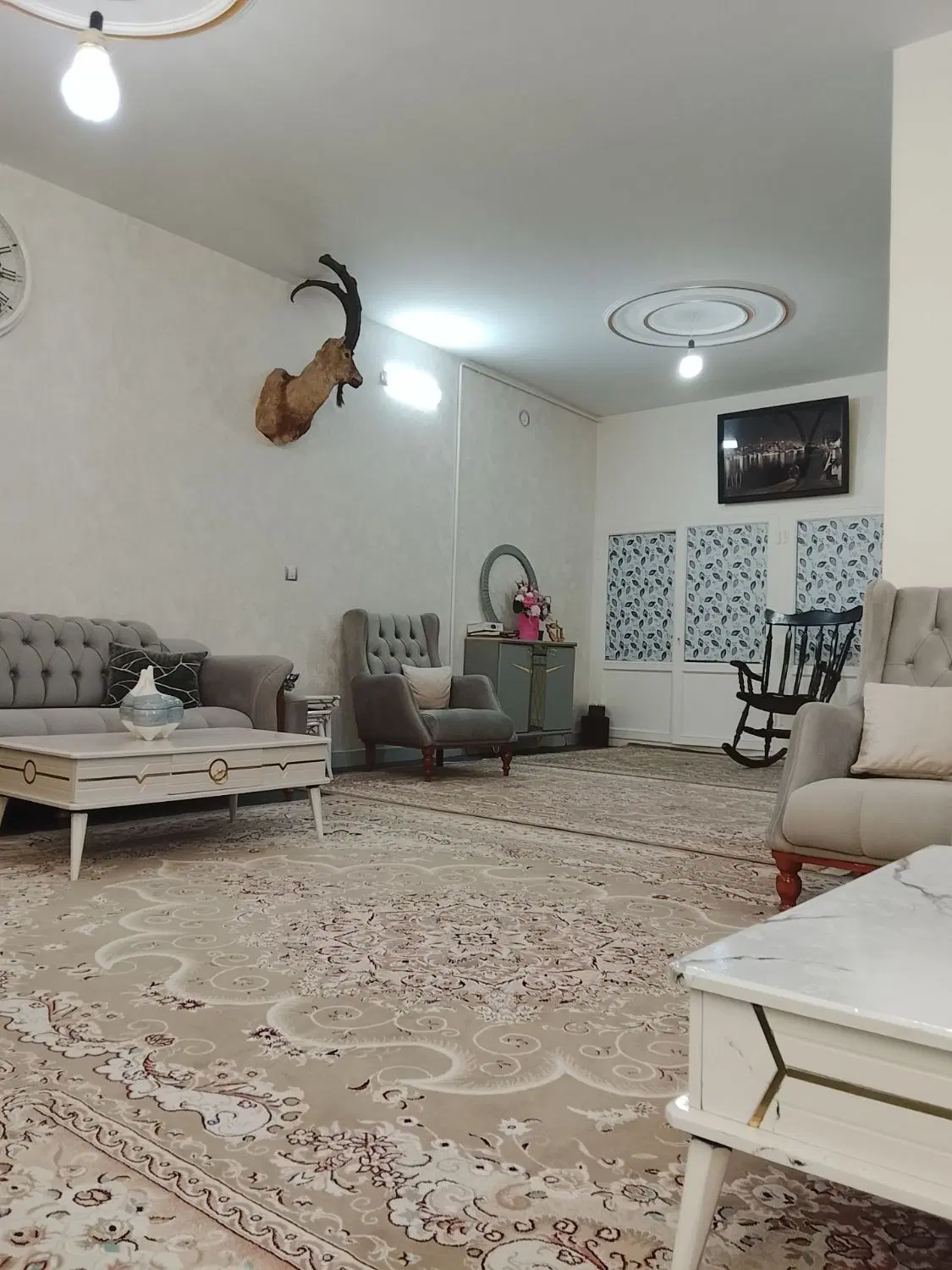 ویلایی 240 متری با بنای 130 متری خیابان حاج منصور