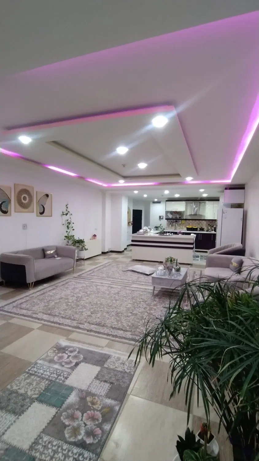 اجاره واحد خیابان ۶۰ متری