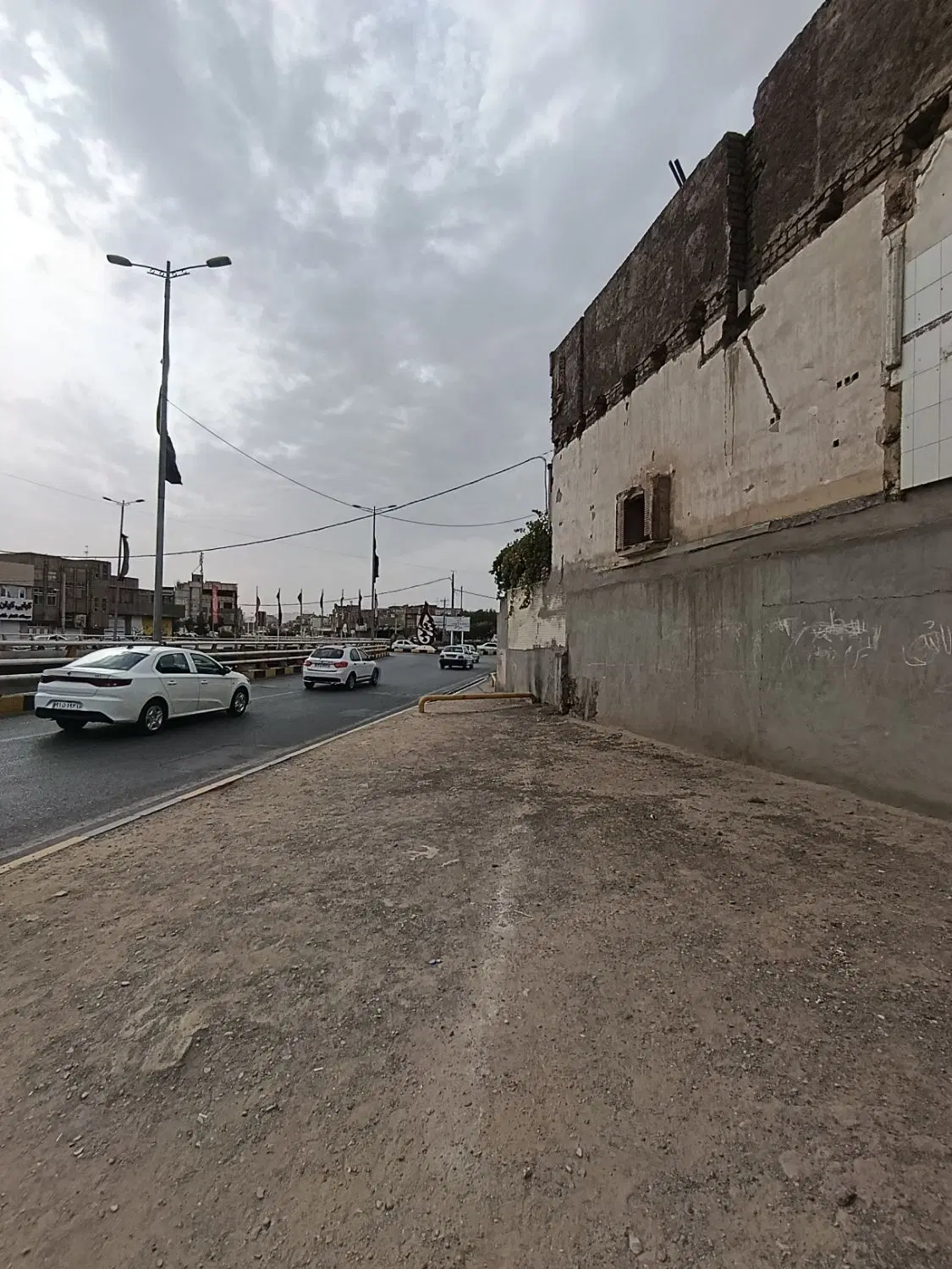 زمین تجاری بر زیاد