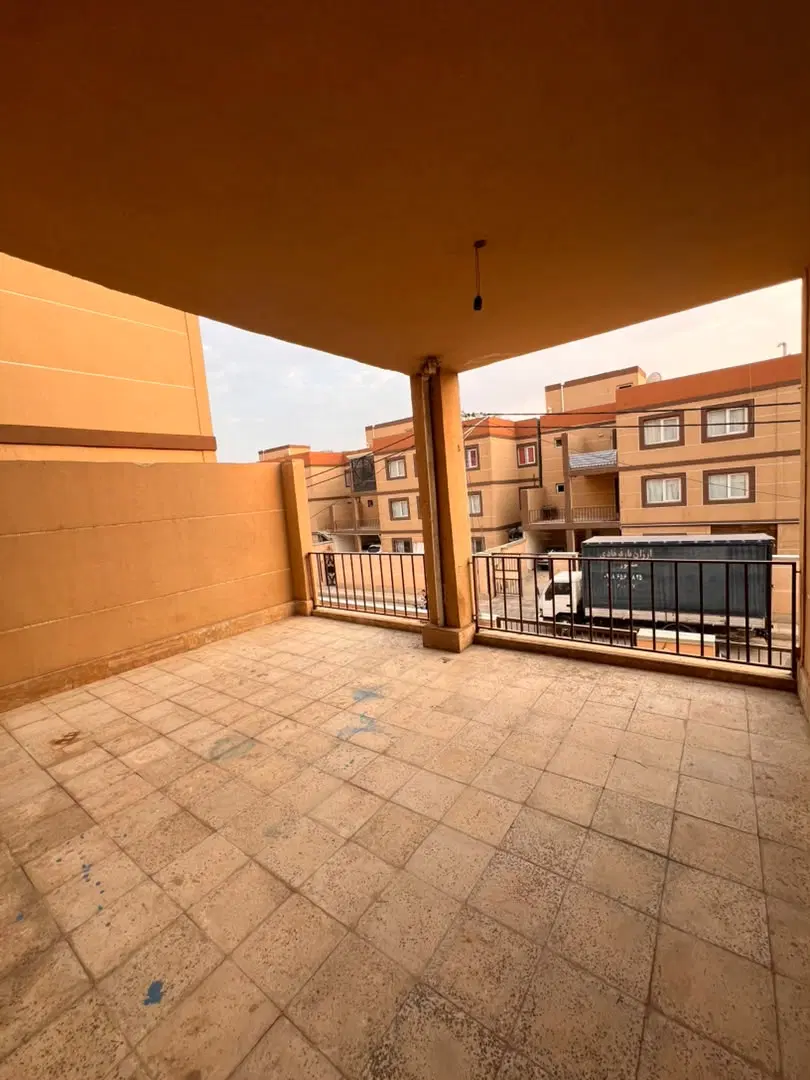 اجاره واحد درسهندساران توضیحات دارد