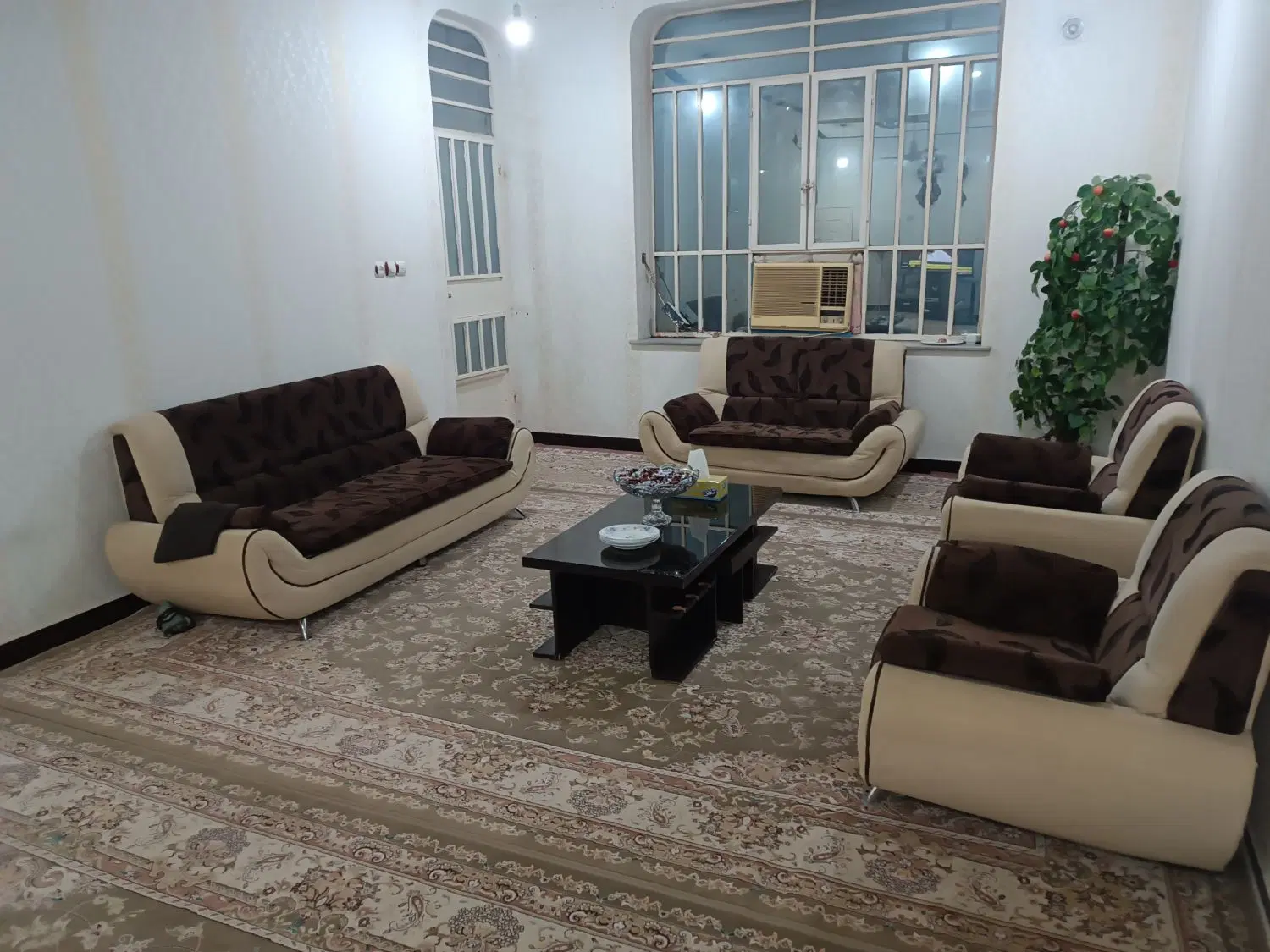 منزل ویلایی ۲۱۲ متری خیابان نهم شرقی