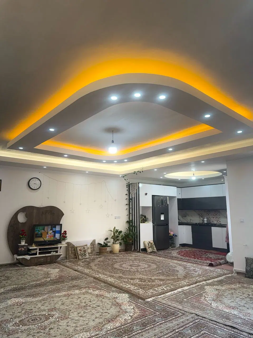 سه طبقه خانه نوساز ۱۱۰ متر