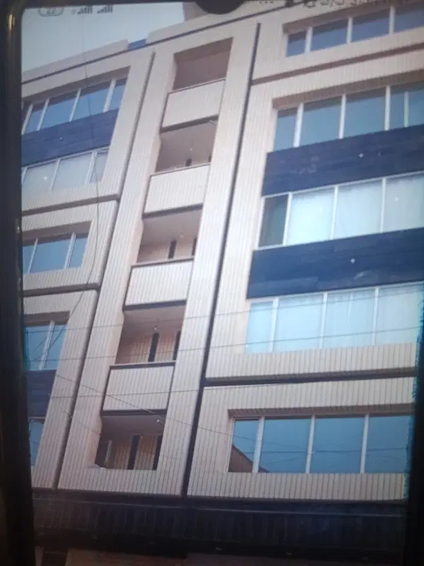 آپارتمان سنددار ۱۳۲متر واقع در صفادشت