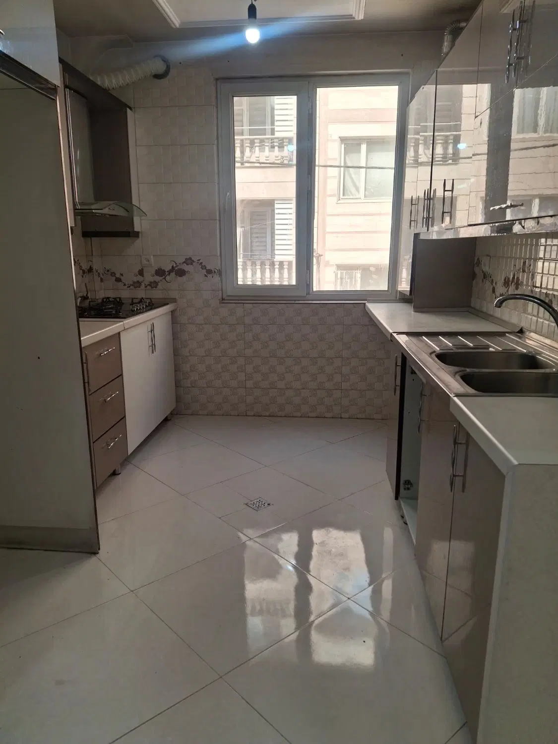 اپارتمان 65 متری خوش نقشه 2 خواب