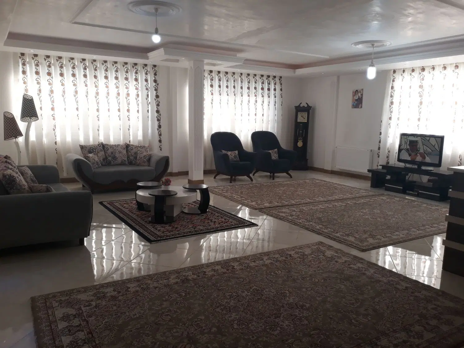 فروش واحد ۱۴۰ متری _تک واحدی_ بر اهری _دو نبش