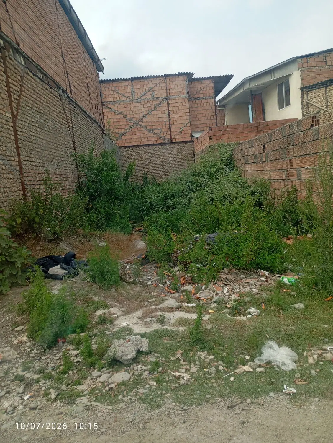زمین مسکونی