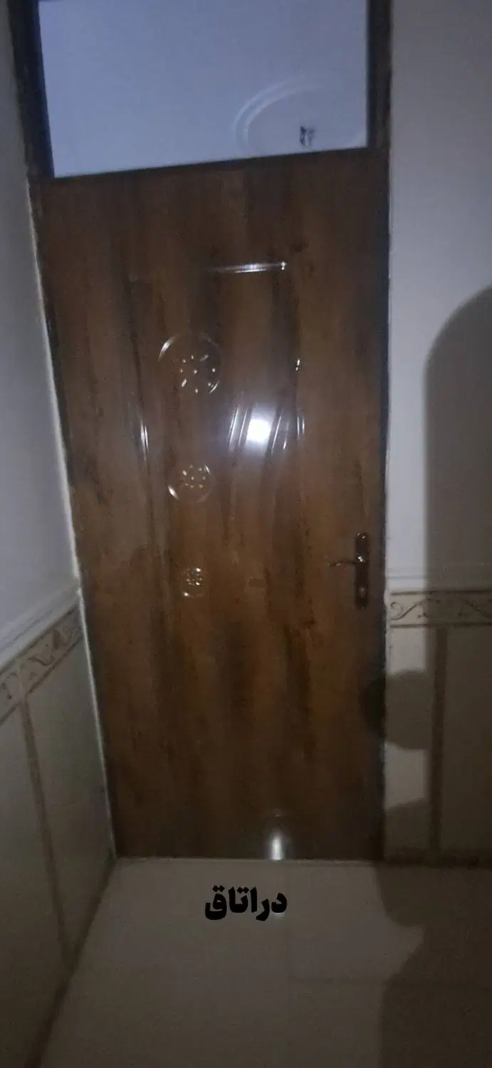 ۸۷ متری در خلف ایرانیان