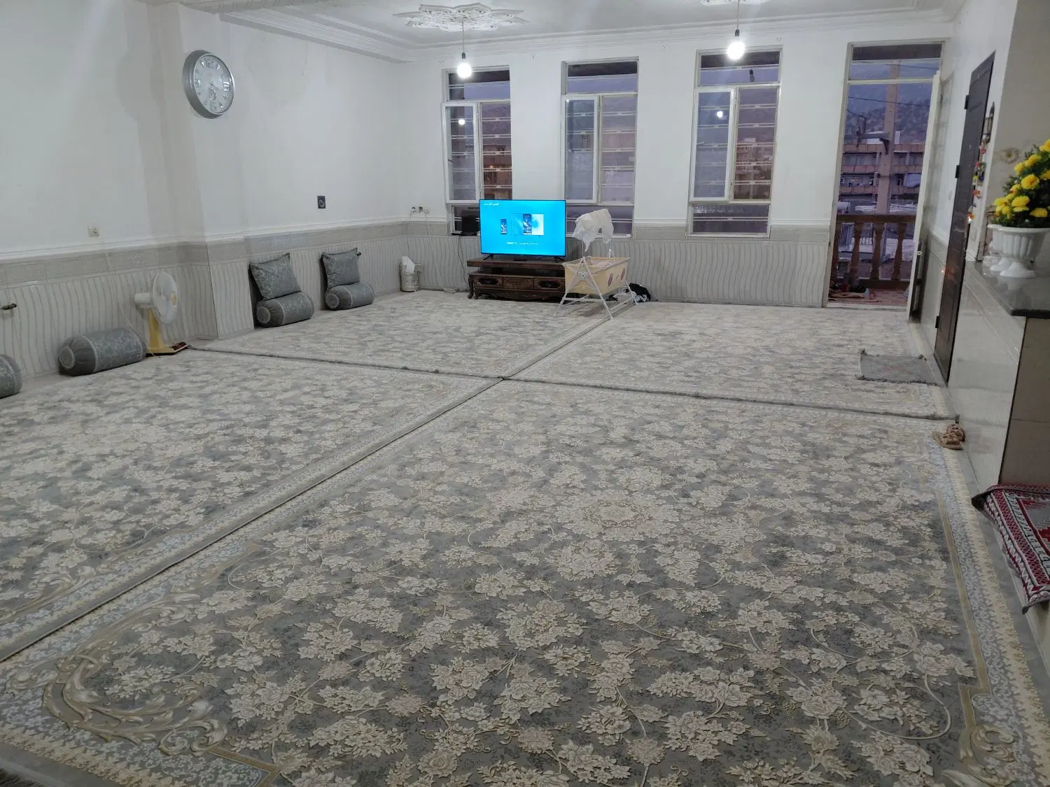 خانه طبقه دو از همکف شرف آباد