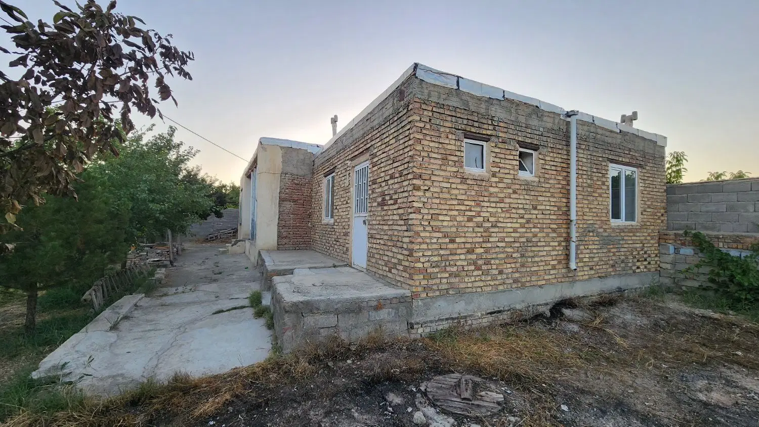 خانه باغ روستایی جاده سلماس ((املاک صولتی))
