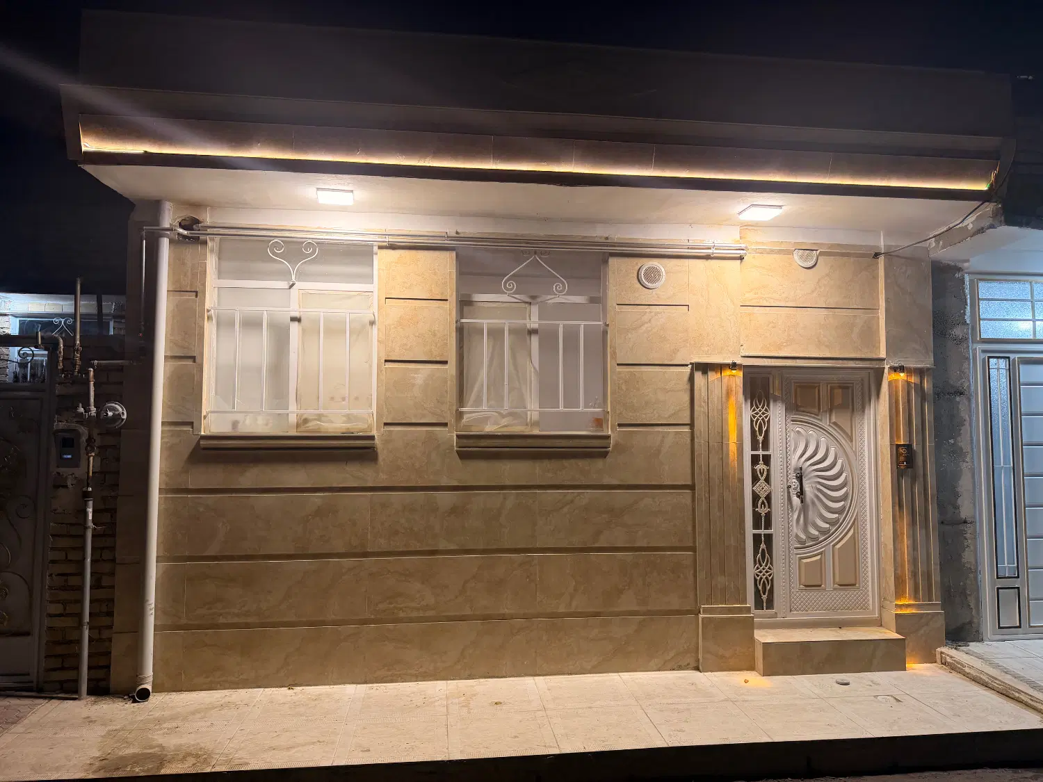 خانه نو ساخت لوکس