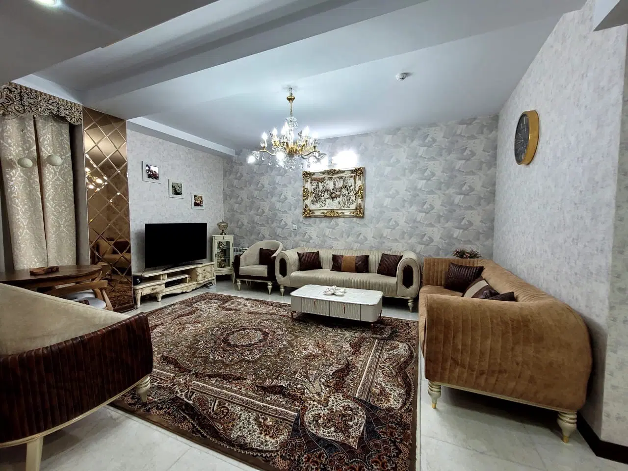 اجاره آپارتمان ۶۳ متری در مجتمع عقیق