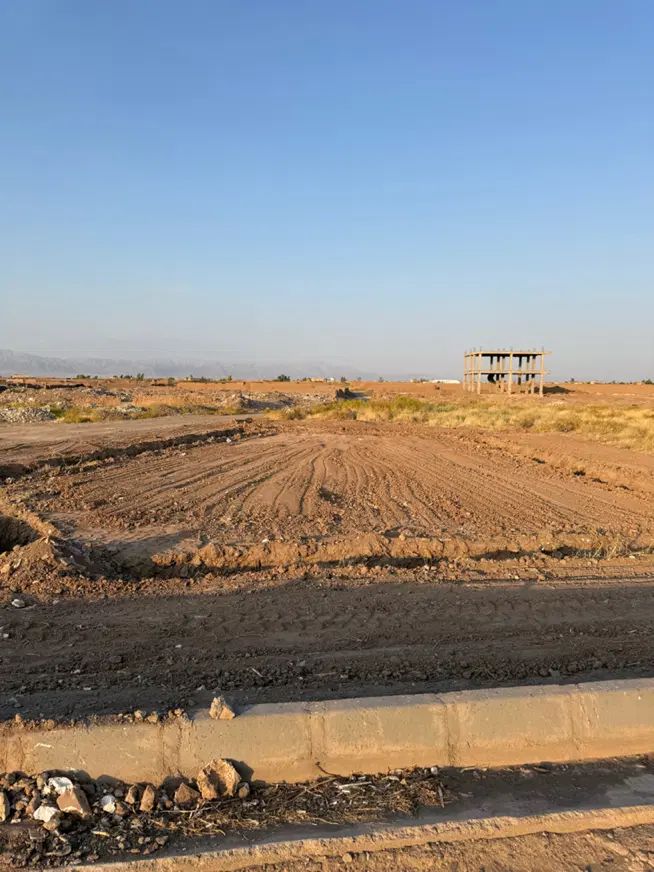 زمین تجاری فرصت برای سرمایه گذاری