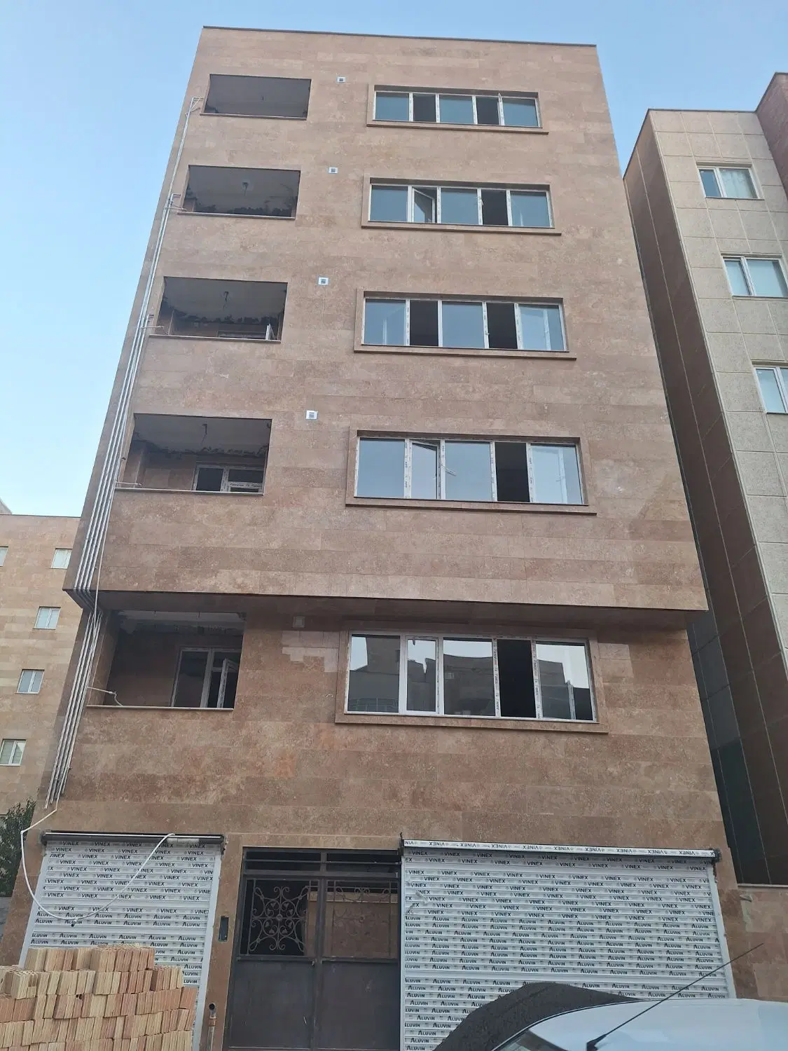 فروش آپارتمان طبقه ۳