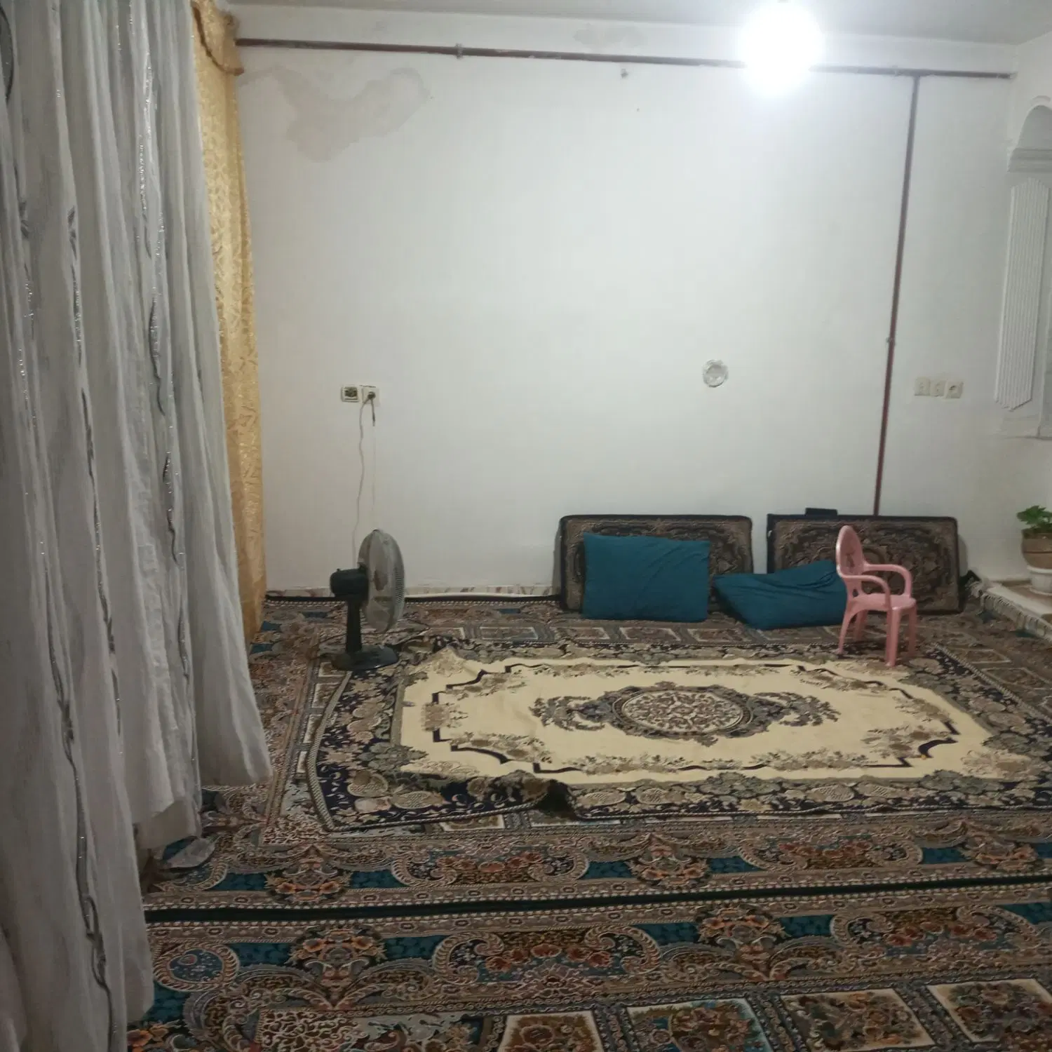 خانه‌رحمت‌اباد‌قیمت‌۱۶۵۰۰۰۰یک‌میلیون‌وششصدوپنجاه‌