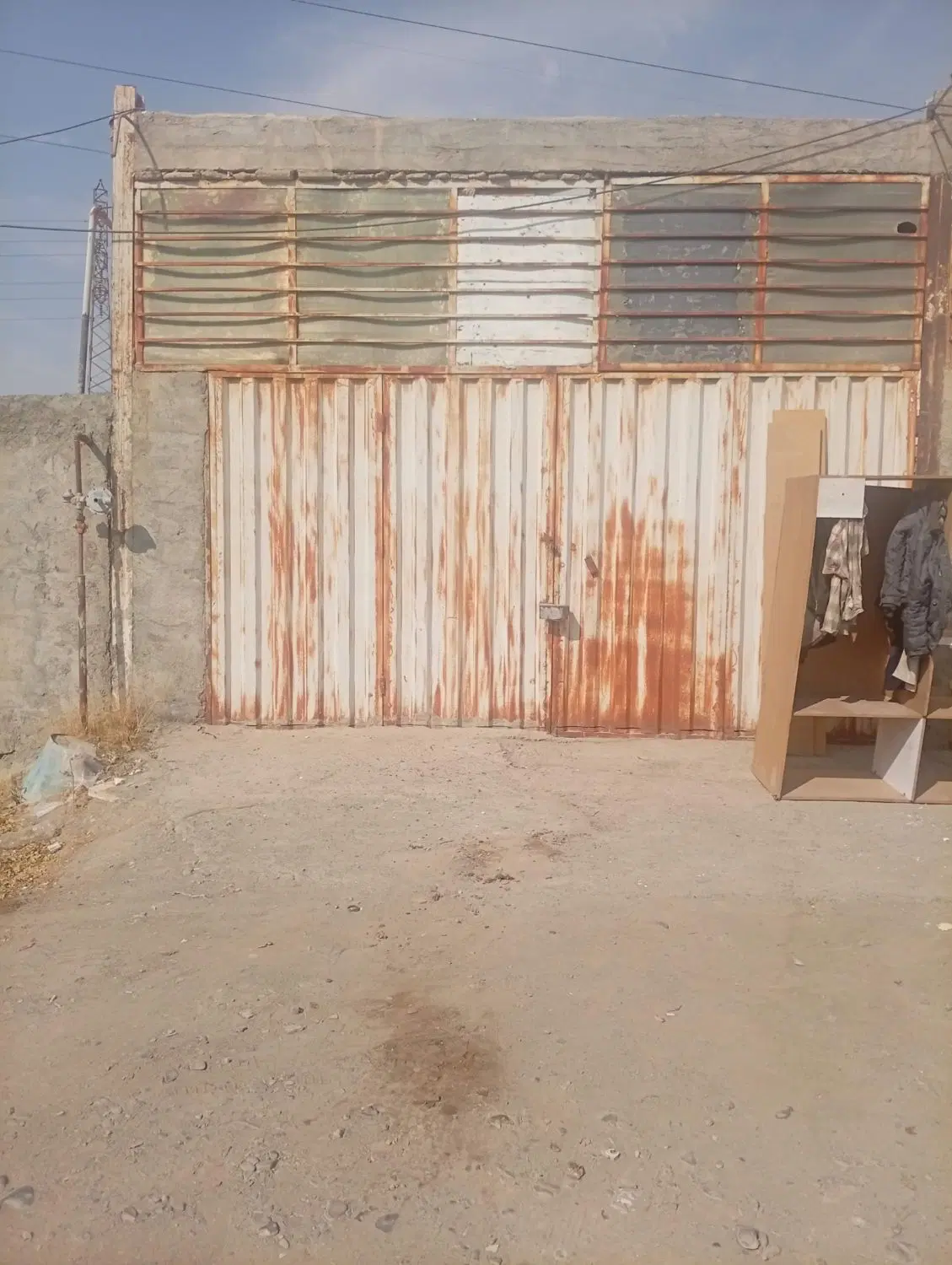 کارگاه 100متری در شهرک اسگویی فردیس