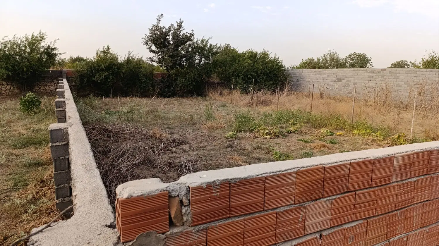 زمین مسکونی