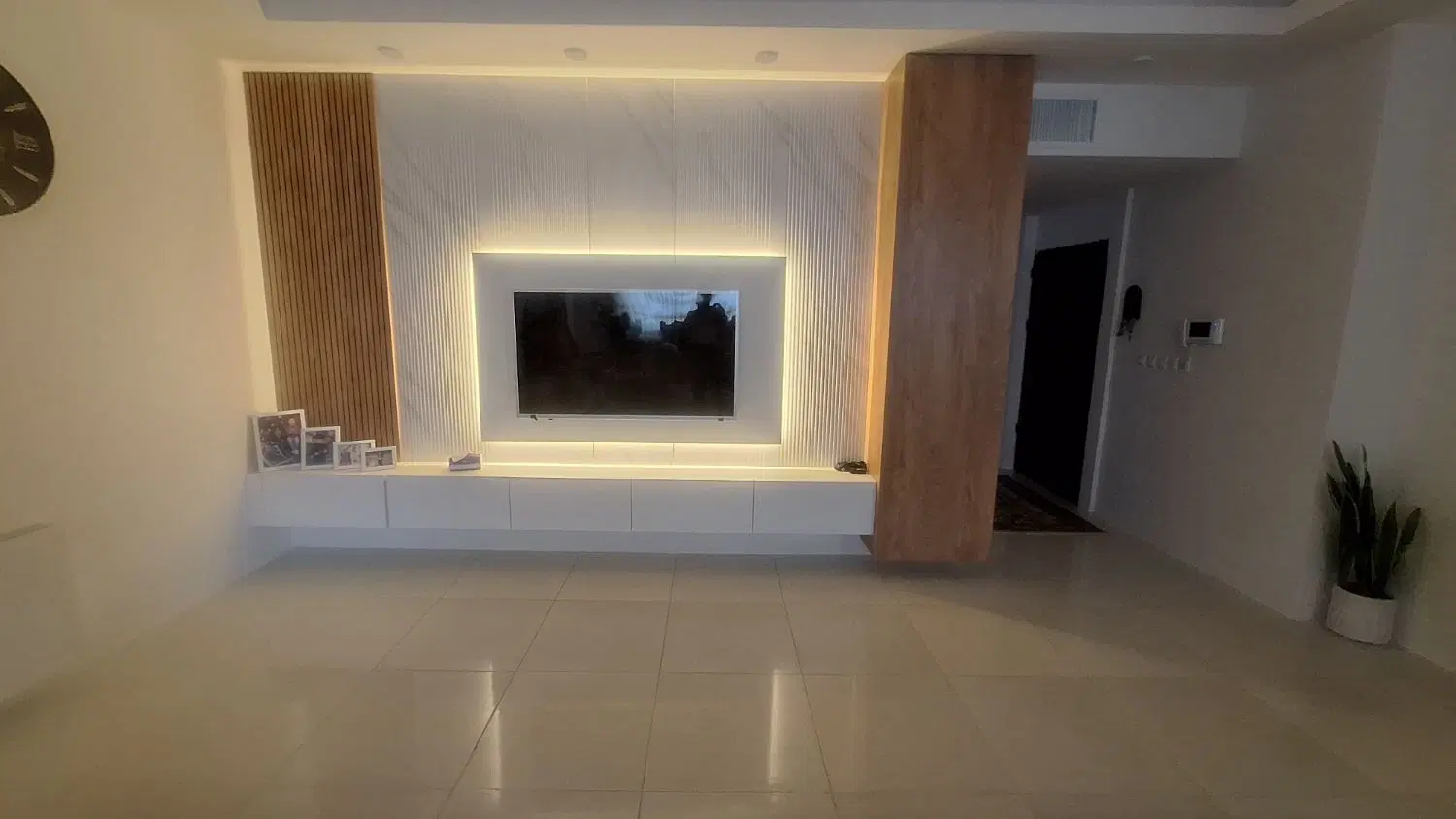 یک واحد آپارتمان تک واحد  بفروش می‌رسد