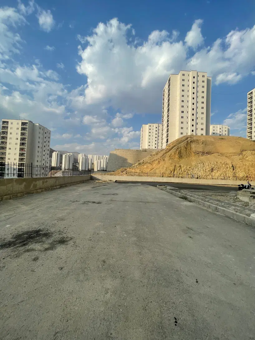 فاز ۱۱ زون ۳ بر بلوار دانا کلید خام همه چی تسویه