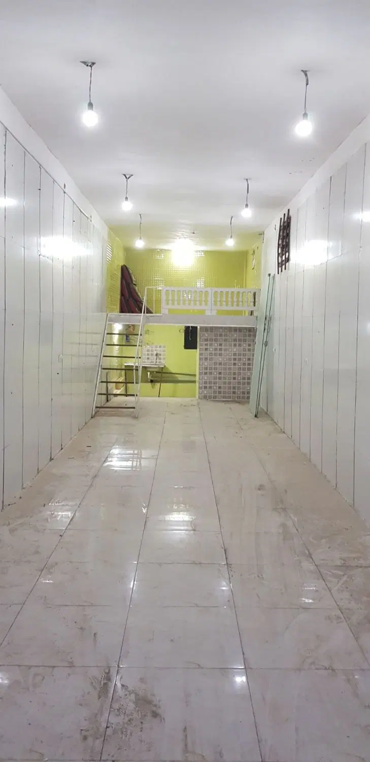 مغازه تجاری  گورک ۶۷