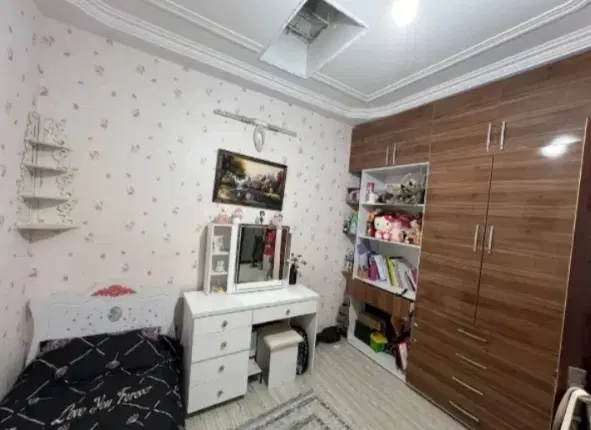 خانم هستم همخونه