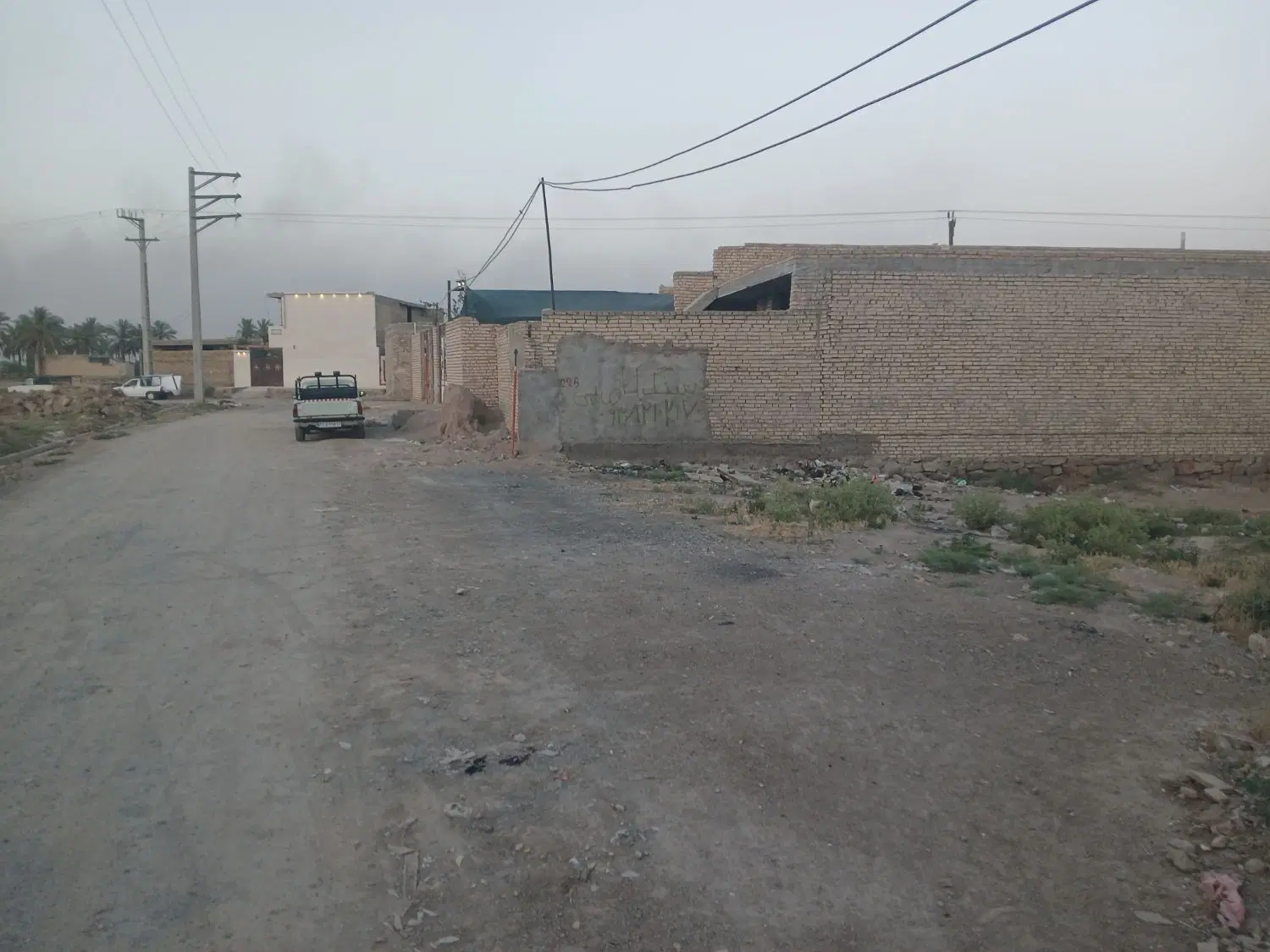 منزل نیمه کاره ۲۱۶ متر