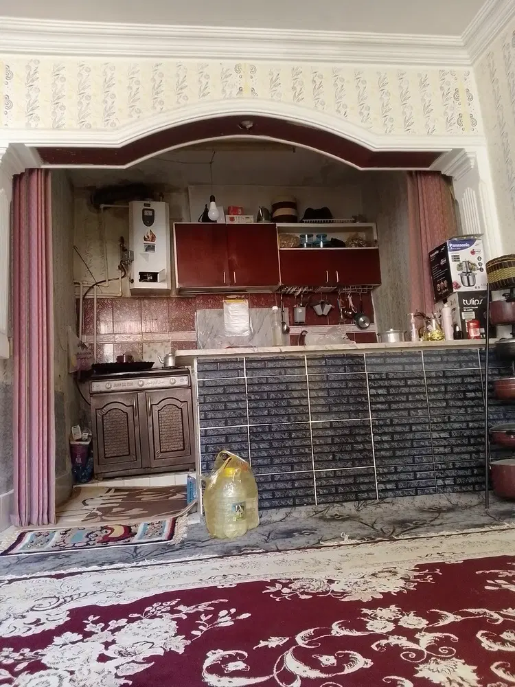 خانه 55 متری انتهای طبرسی شمالی 46 نزدیک مترو