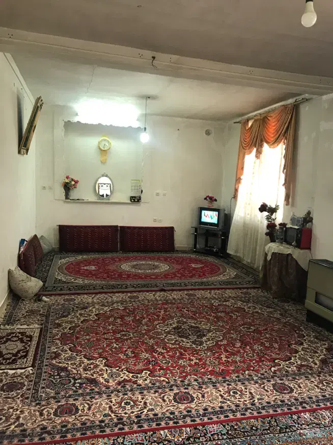 امیریه ویلایی سیصد و دو متری مرکز شهر