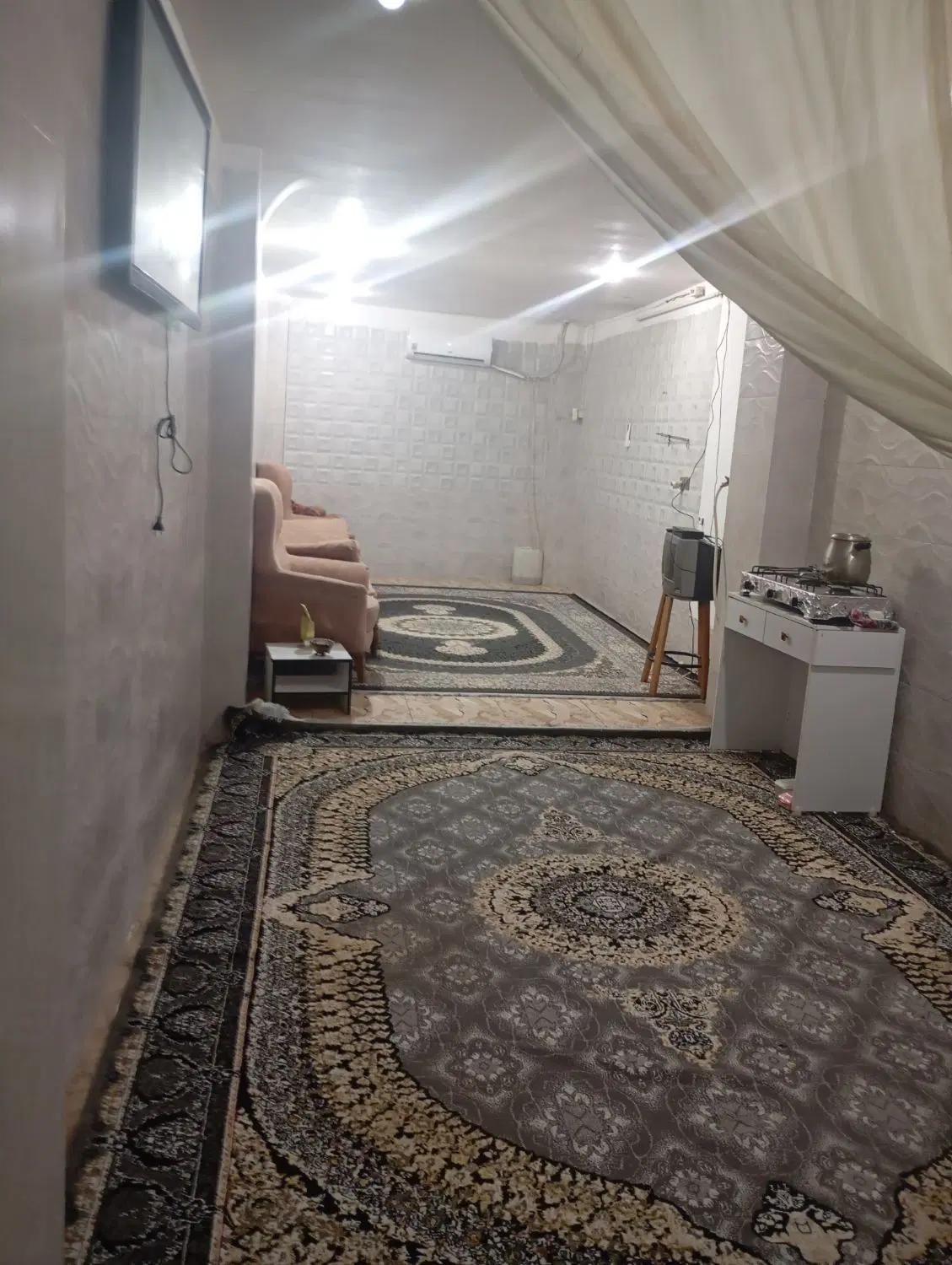سوییت اجاره ای چهار راه بازار