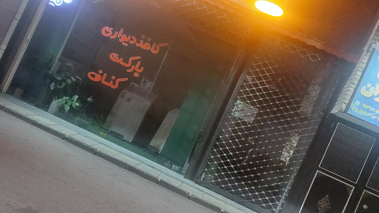 اجاره مغازه خیابان شهدا ومیرزا کوچک خان