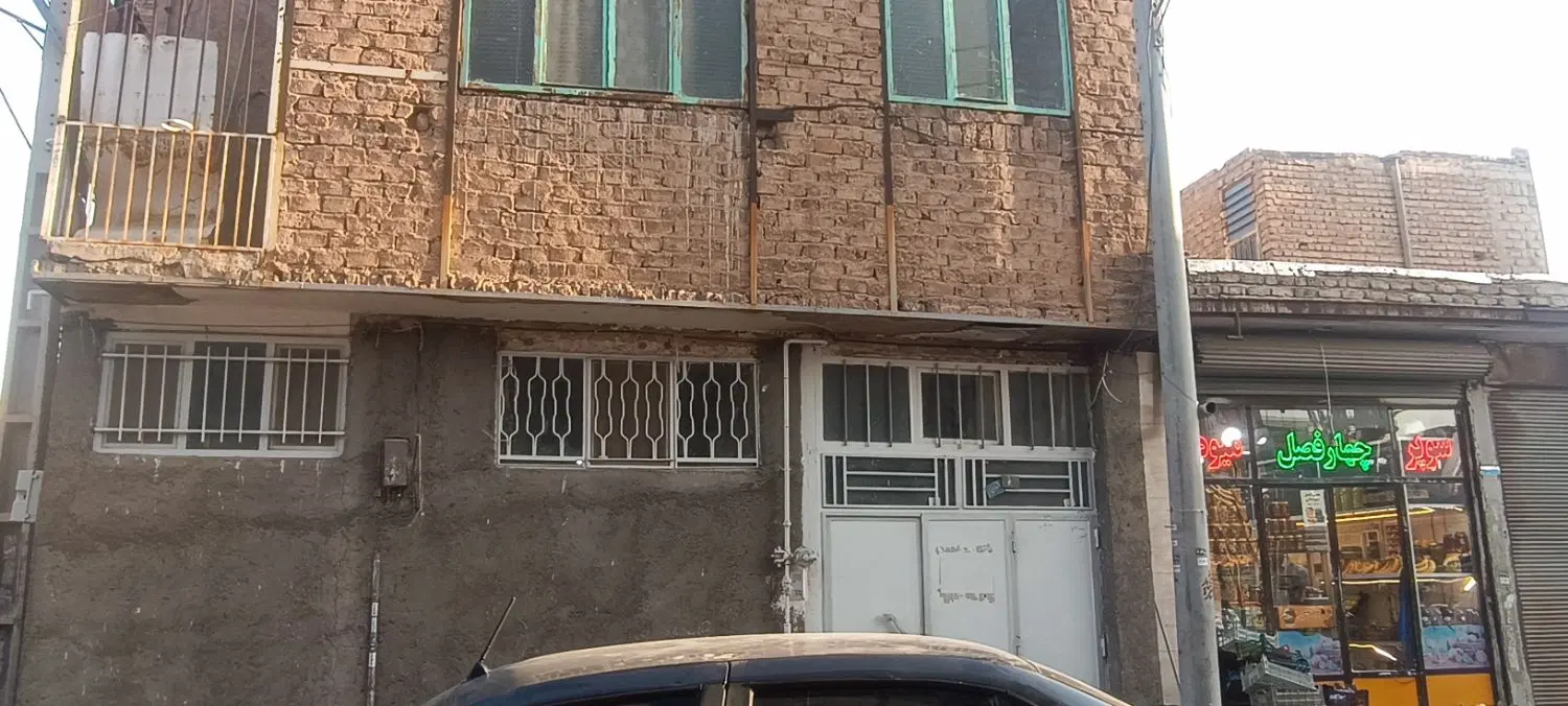 منزل سه طبقه شاه ابراهیم