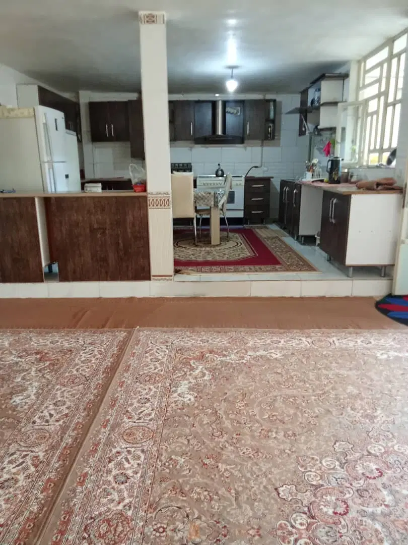 یک باب ساختمان ۴ طبقه فروشی