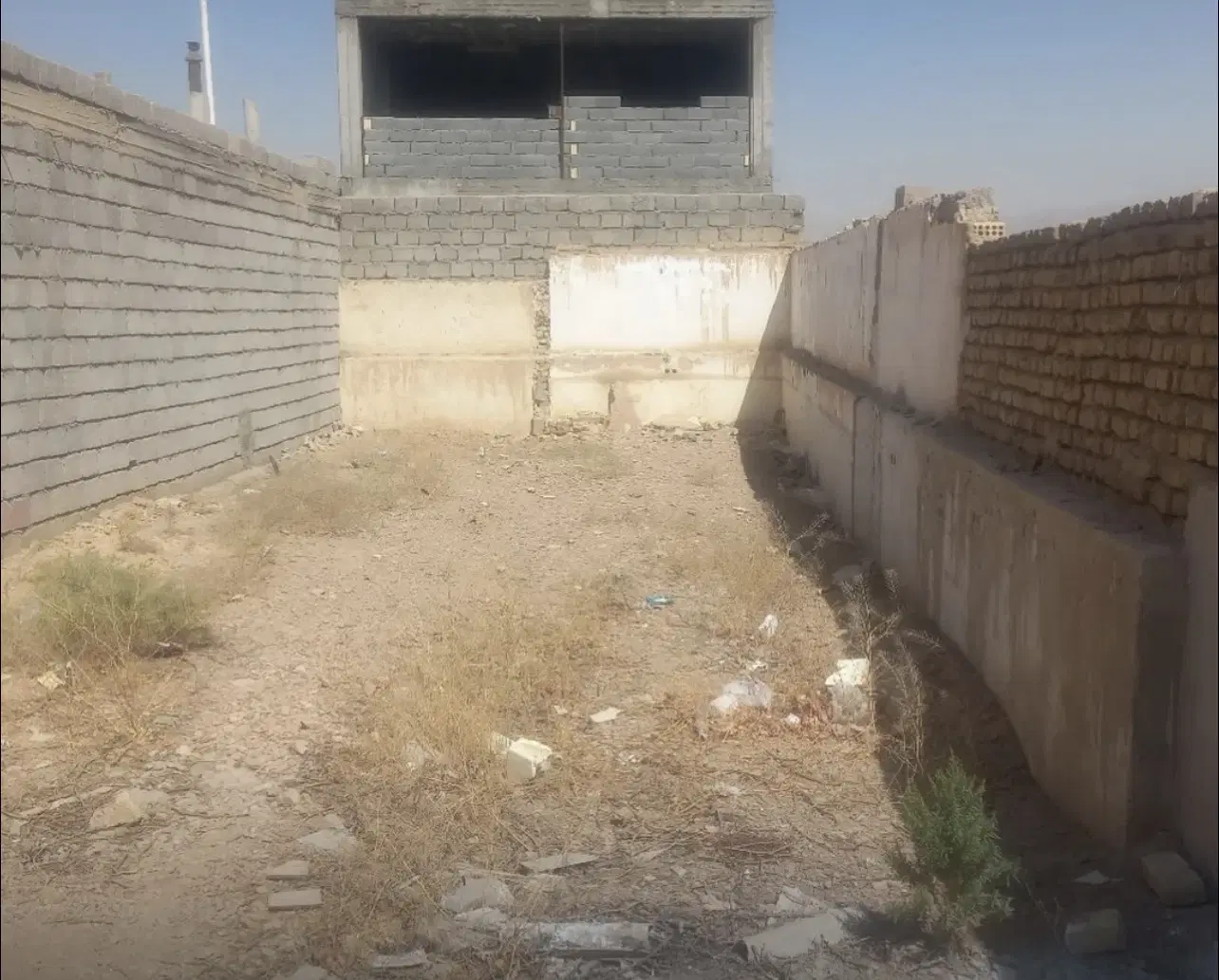 زمین ۱۳۵ متر شمالی اول خیابان موذنی گلدشت
