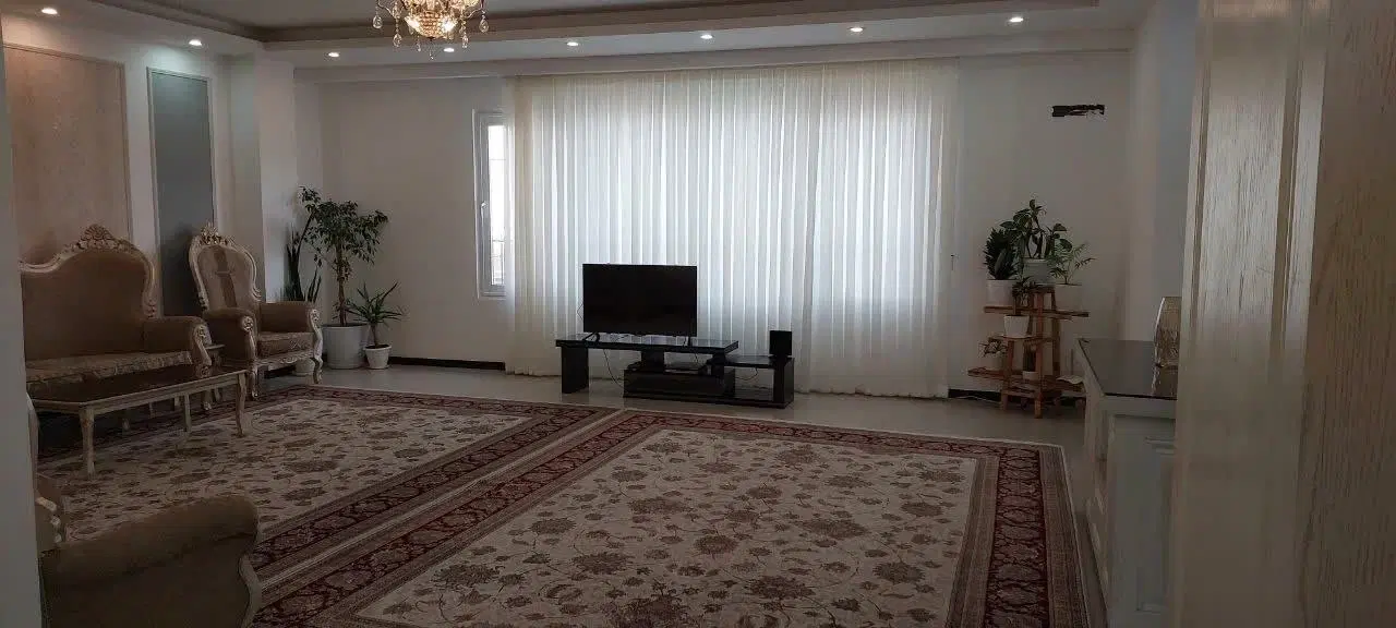 ۱۳۷ متر ، نوساز ، خاقانی