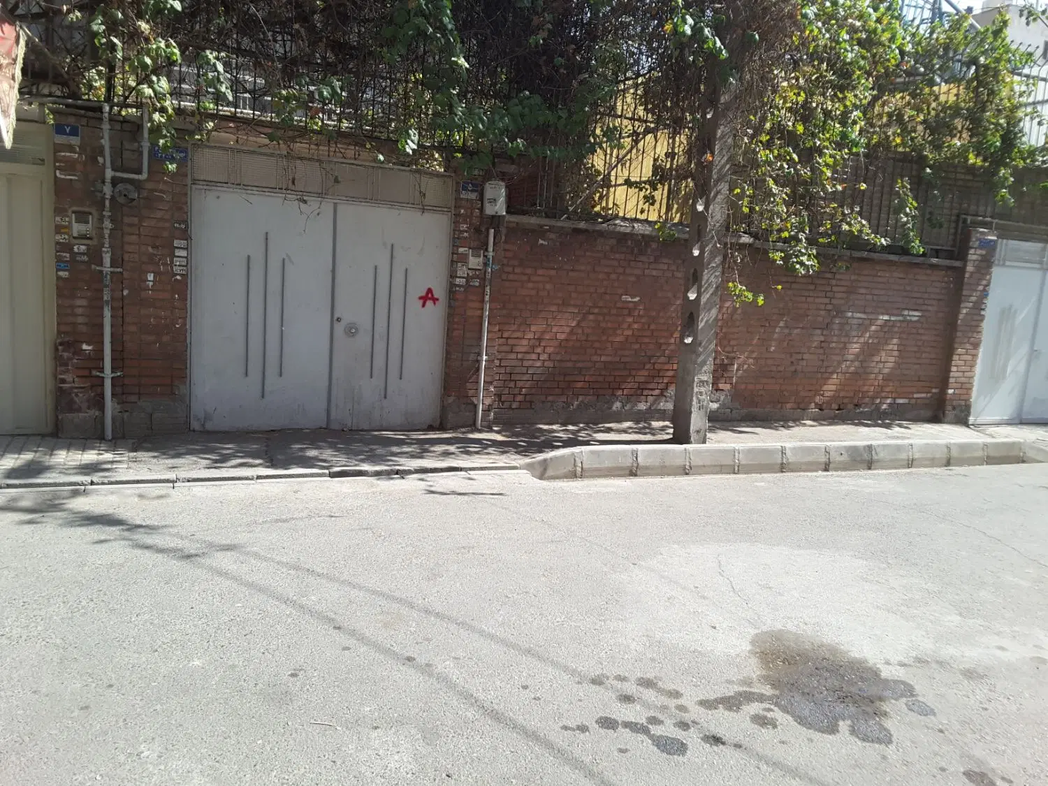مزایده یک دستگاه ملک ویلایی مساحت ۱۰۲ متر دوطبقه