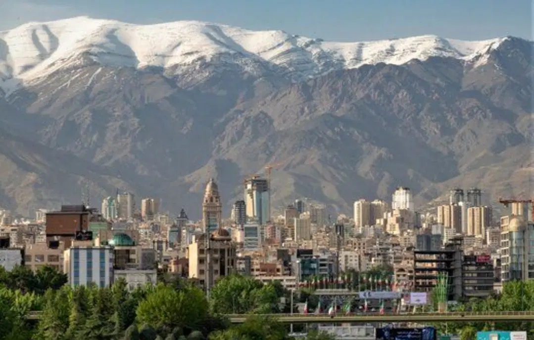 هم خونه سهرودی خانه دارم