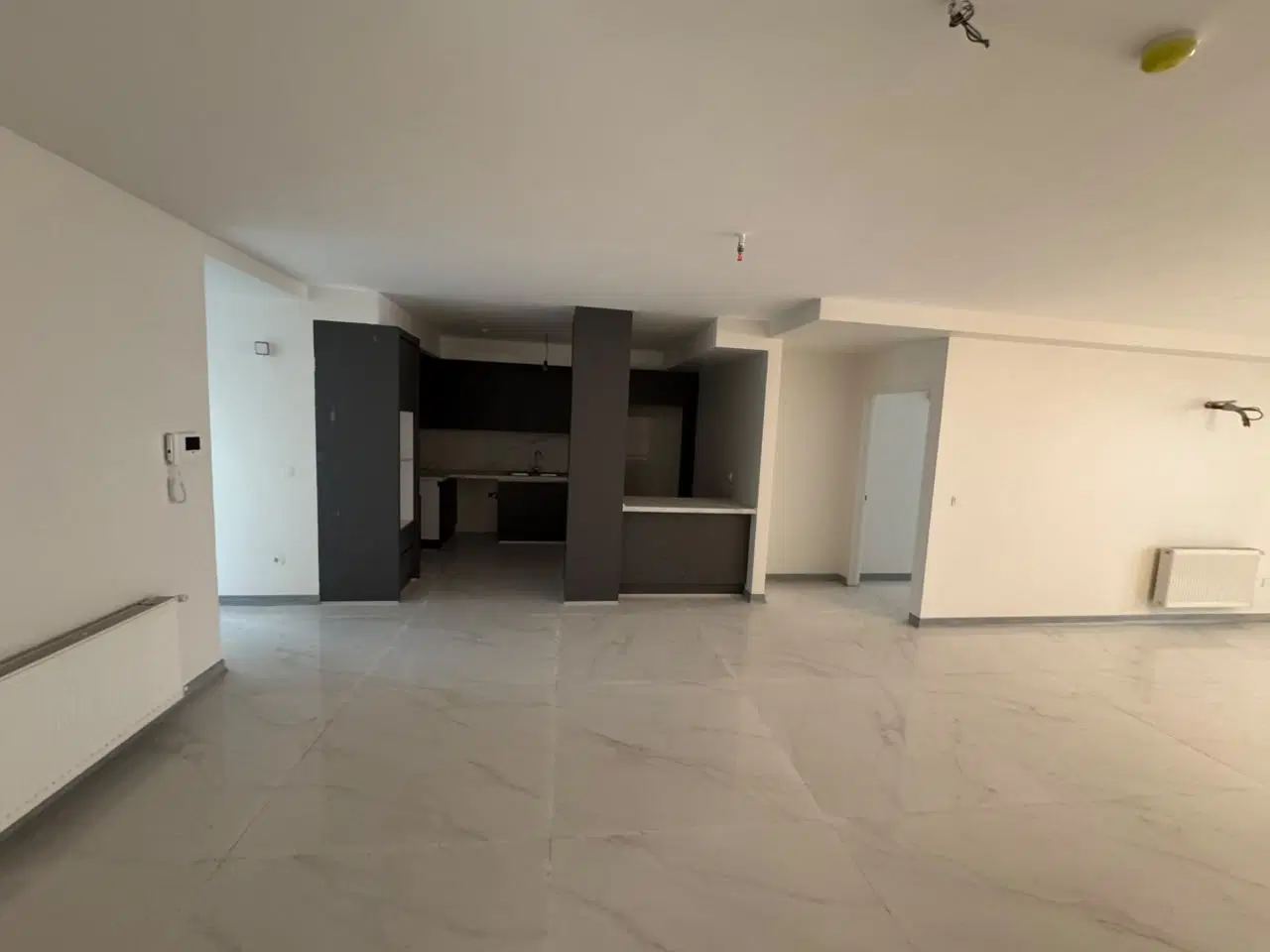 آپارتمان ۴ خوابه اکازیون