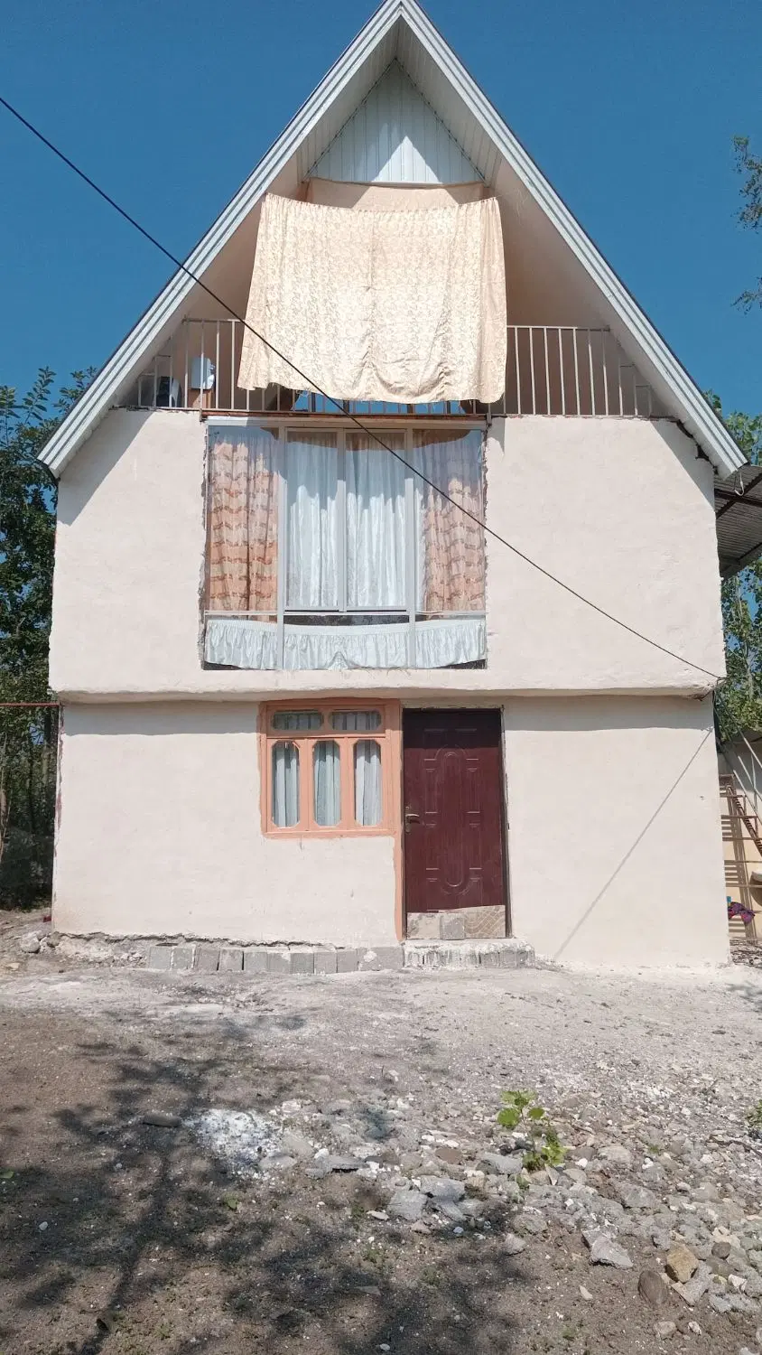 ویلا کنار رودخانه