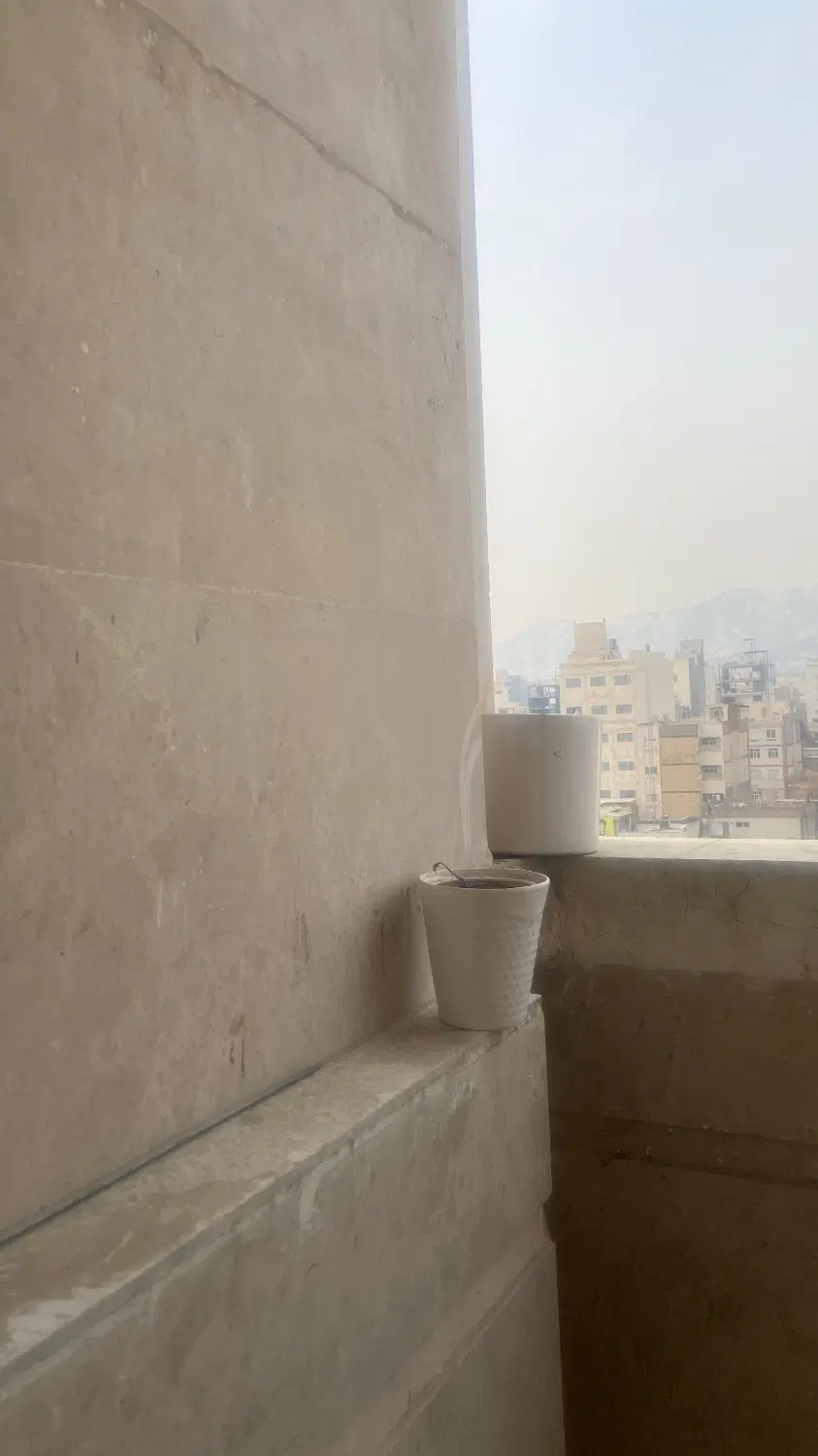 پرستار  همراه با یک واحد