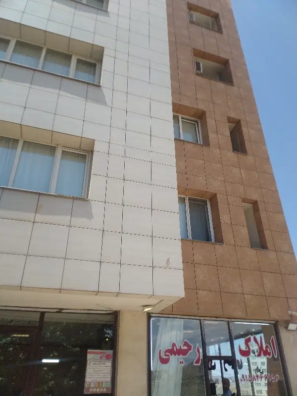 آپارتمان ۱۰۰ متری برج زمرد
