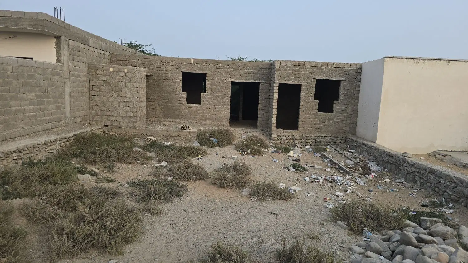 زمین ناصر اباد