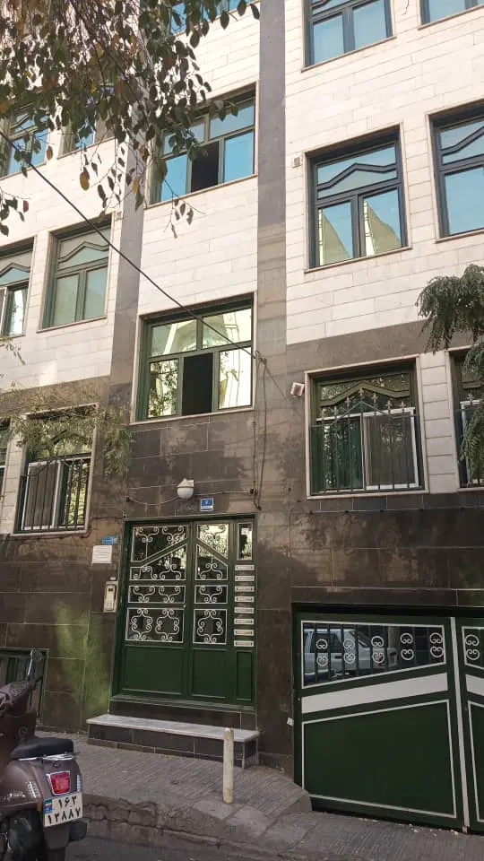 ۸۰متر کاشانی بهنام رهن کامل