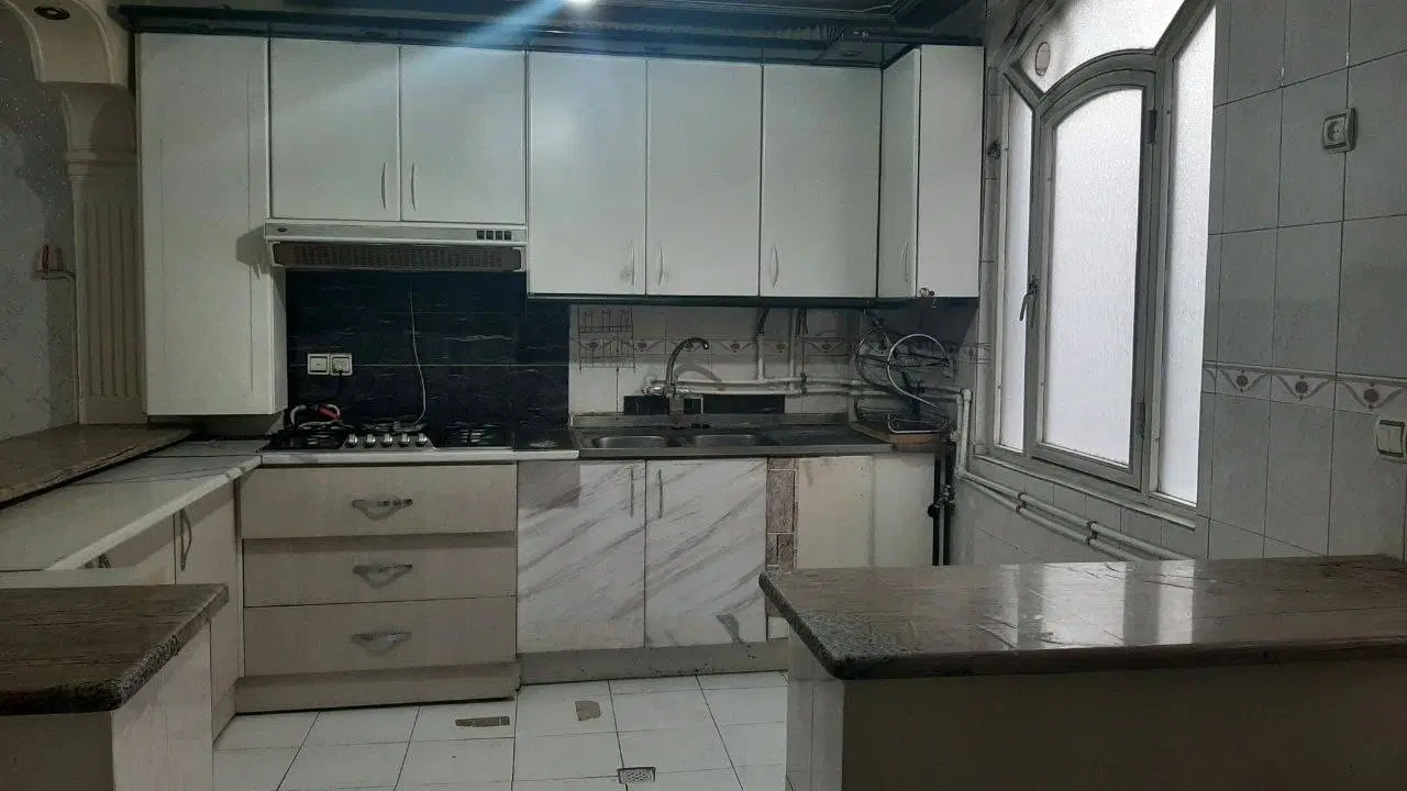 اجاره آپارتمان ۷۵ متر دوخوابه دارای پارکینگ