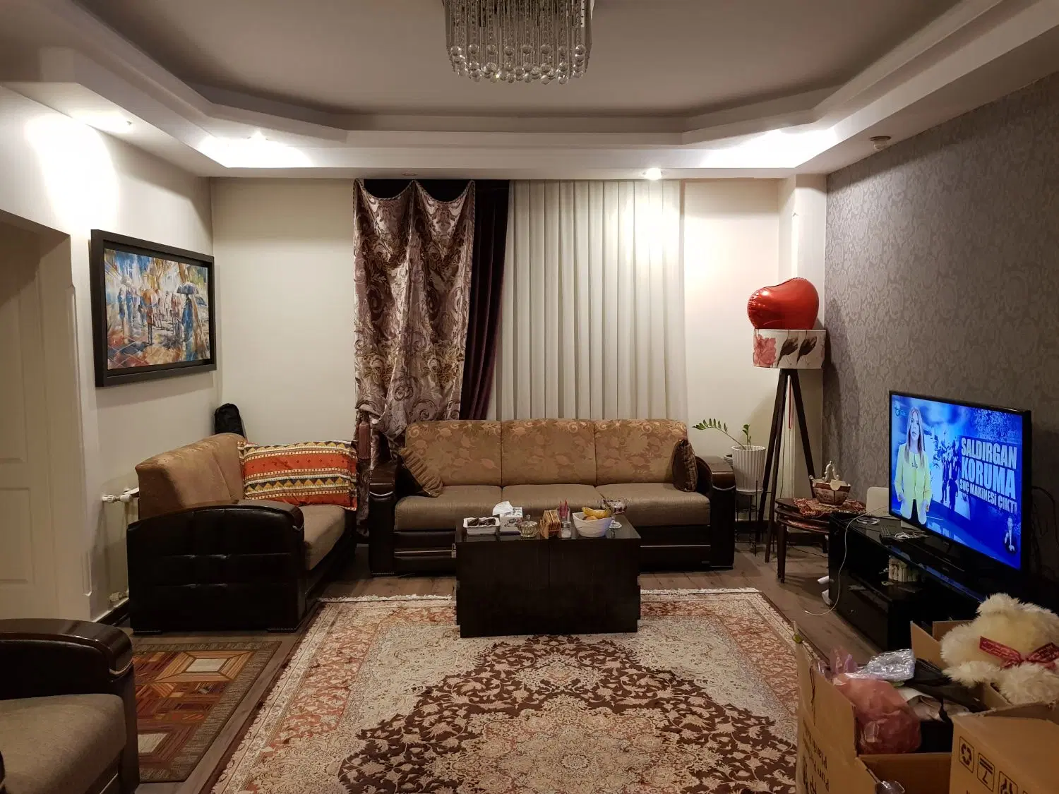 74متر،دوخواب،فول امکانات،سالن پرده خور،پونک کمالی