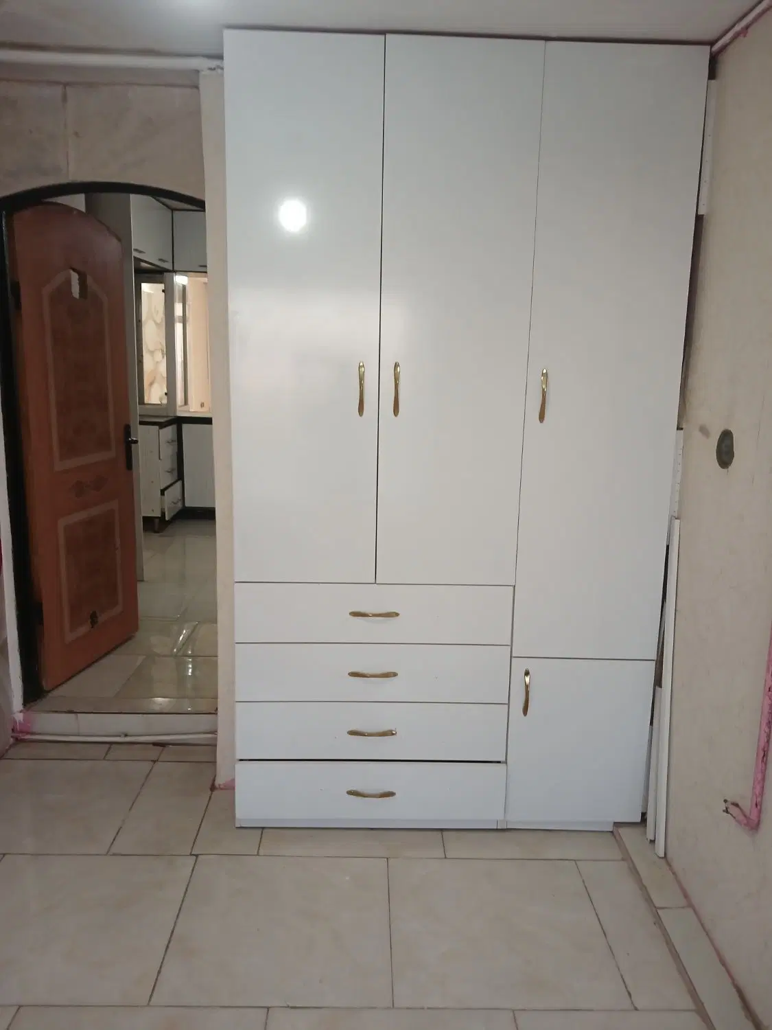 سه طبقه مجزا در یوسف زاده