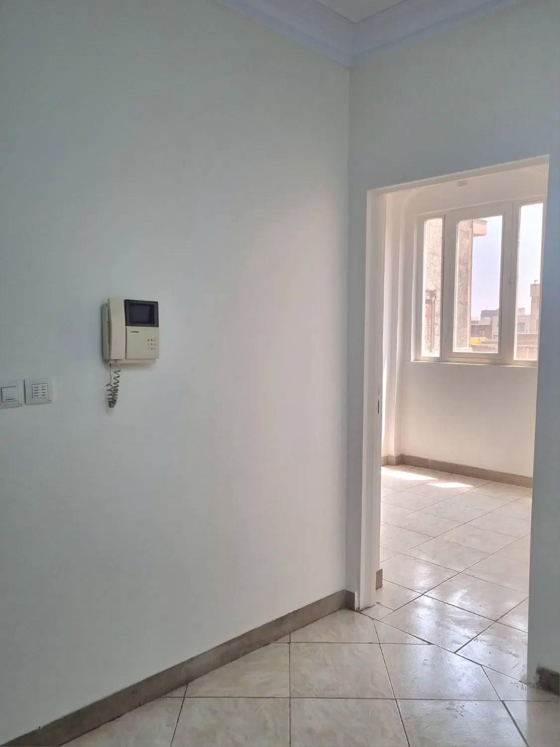 آپارتمان بسیارتمیزوفول امکانات باپارکینگ وآسانسور