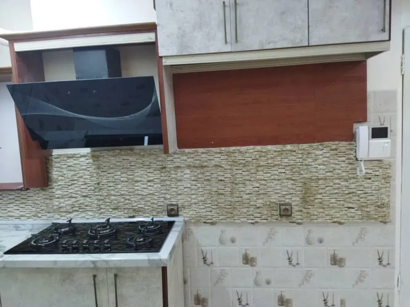 ساختمان فول باز سازی شده