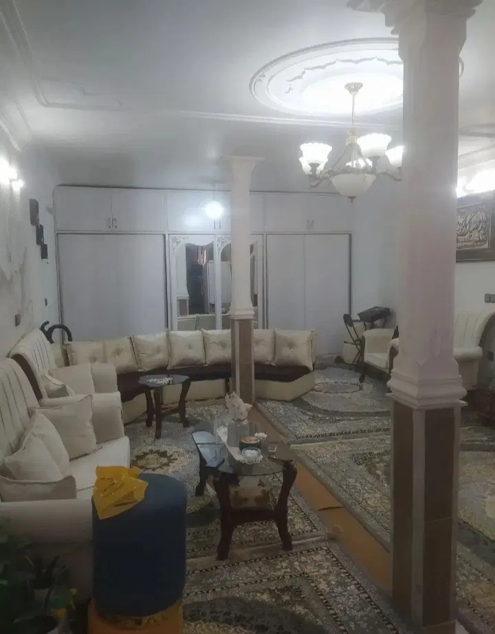 فروش خانه ویلایی کف قیمت منطقه،کارگر