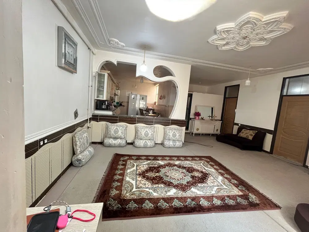 طبقه بالا منزل