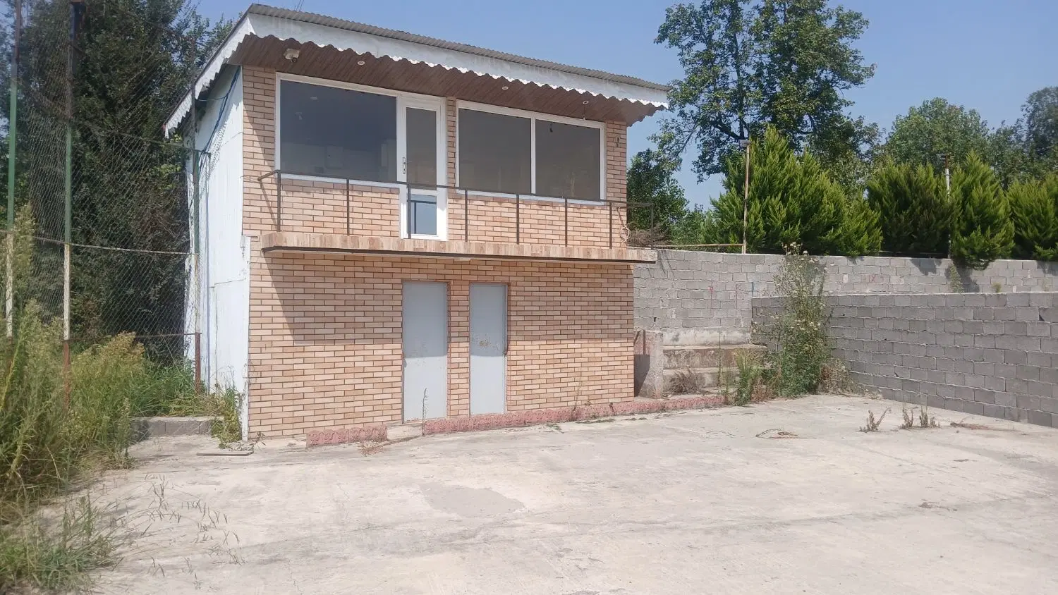 زمین سنددار همراه سویت سنگر رشت
