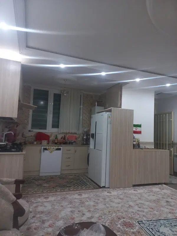 یک باب ساختمان مسکونی